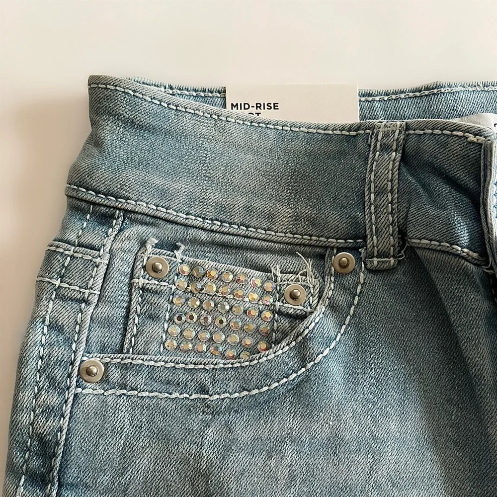 Rue21 Mid - Rise Boot Ultimate Stretch Flare Jean Size 6 - Picture 5 of 13